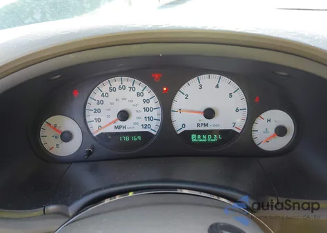 2005 Dodge Grand Caravan Sxt z USA, uszkodzony, nr VIN 2D4GP44L35R283399